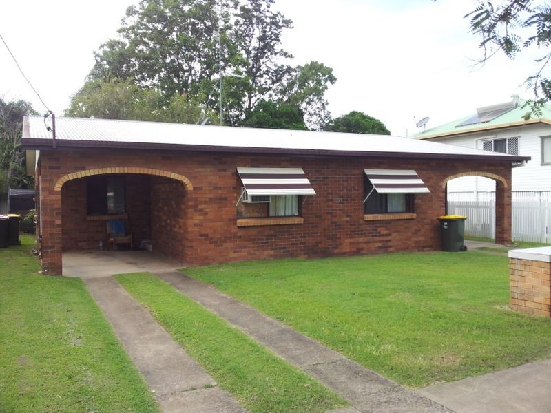 2/320 Dean Street, Frenchville QLD 4701