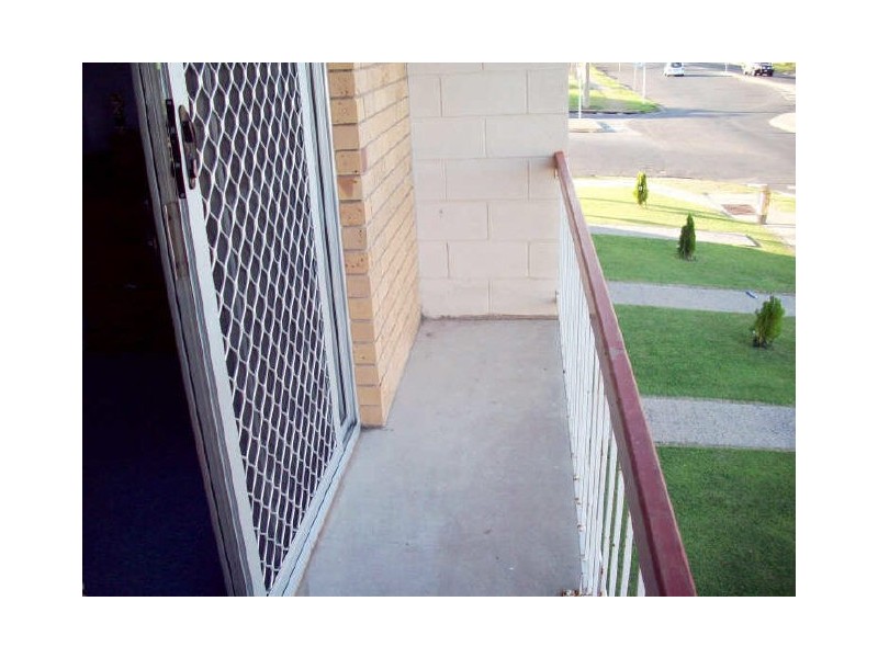 4/200 Canning Street, Rockhampton QLD 4700