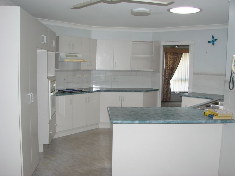 34 Deakin Street, Gracemere QLD 4702