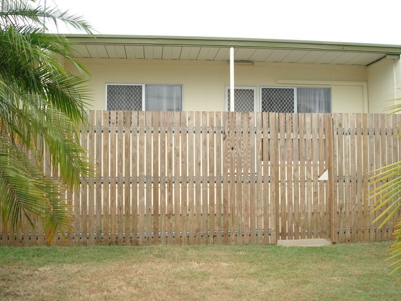 4/17 Nicholson Street/ Cnr Costello, Allenstown QLD 4700