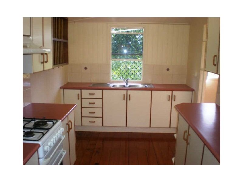 2 Grant Street, Allenstown QLD 4700