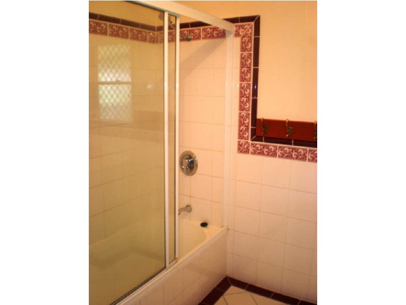 2 Grant Street, Allenstown QLD 4700