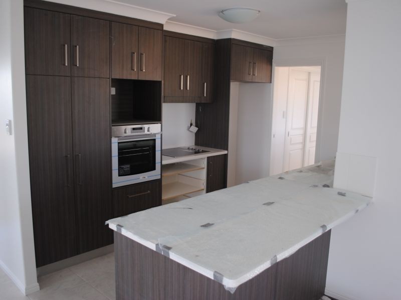 11 Boatwright Avenue, Gracemere QLD 4702