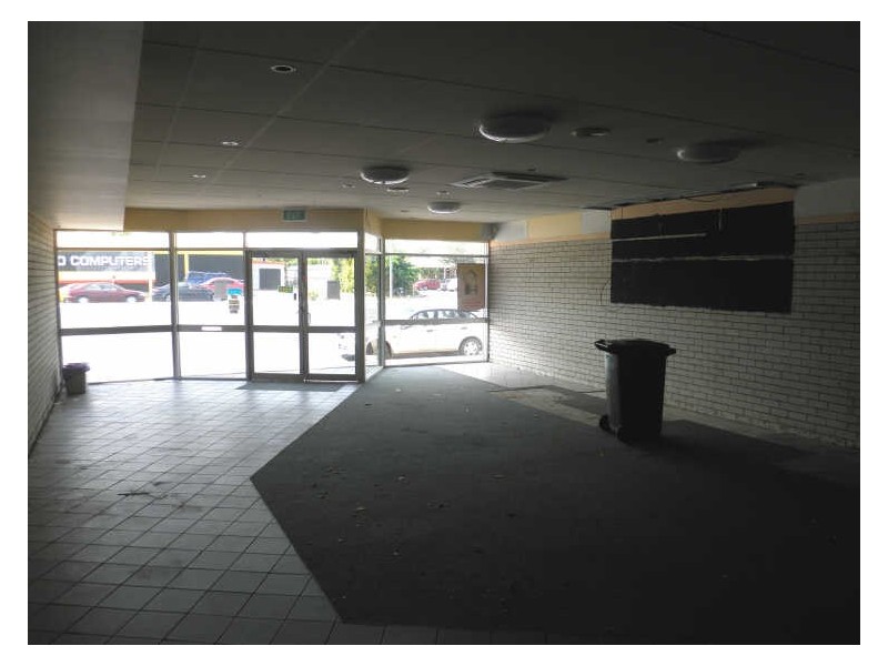 Shop 2/205 Musgrave Street, Rockhampton QLD 4700