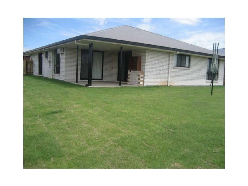 10 Joseph Street, Gracemere QLD 4702