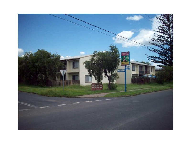 98 High Street, Berserker QLD 4701