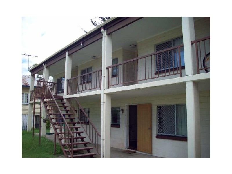 98 High Street, Berserker QLD 4701
