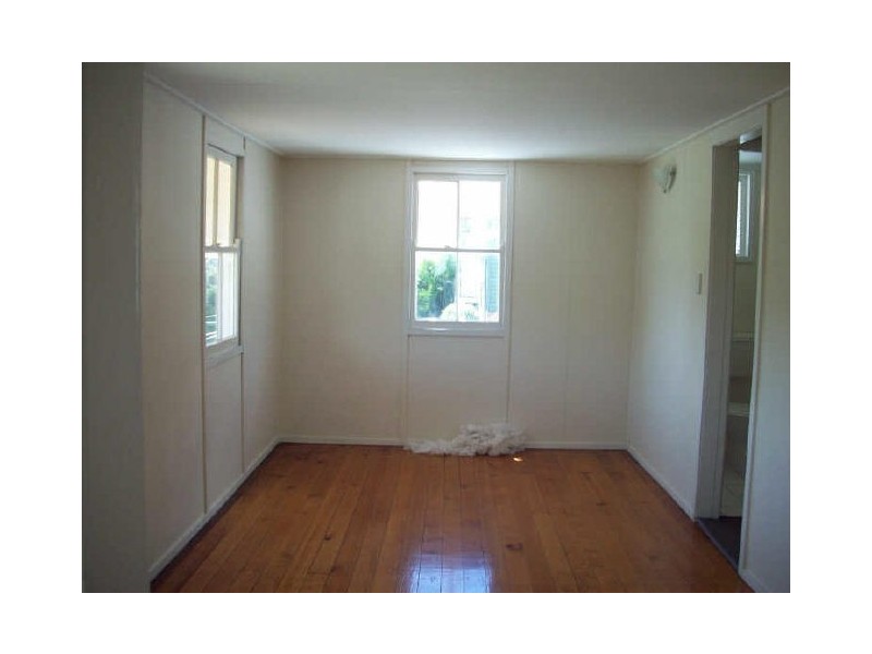 8 Meade Street, Rockhampton QLD 4700