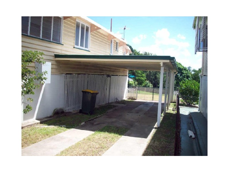 8 Meade Street, Rockhampton QLD 4700