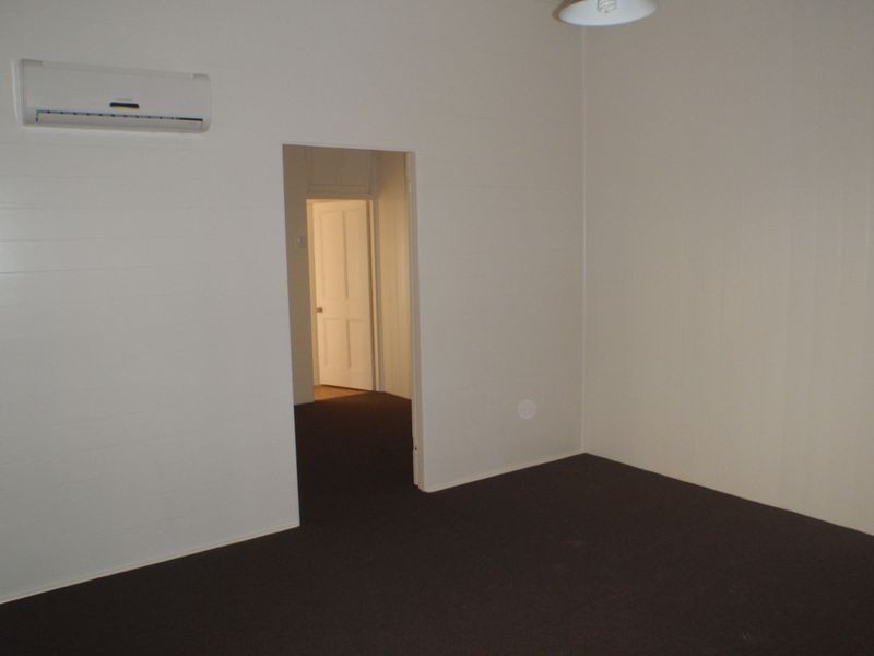 2/212 Agnes Street, Rockhampton QLD 4700