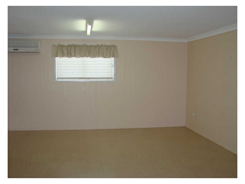 8 Hicks Close, Gracemere QLD 4702