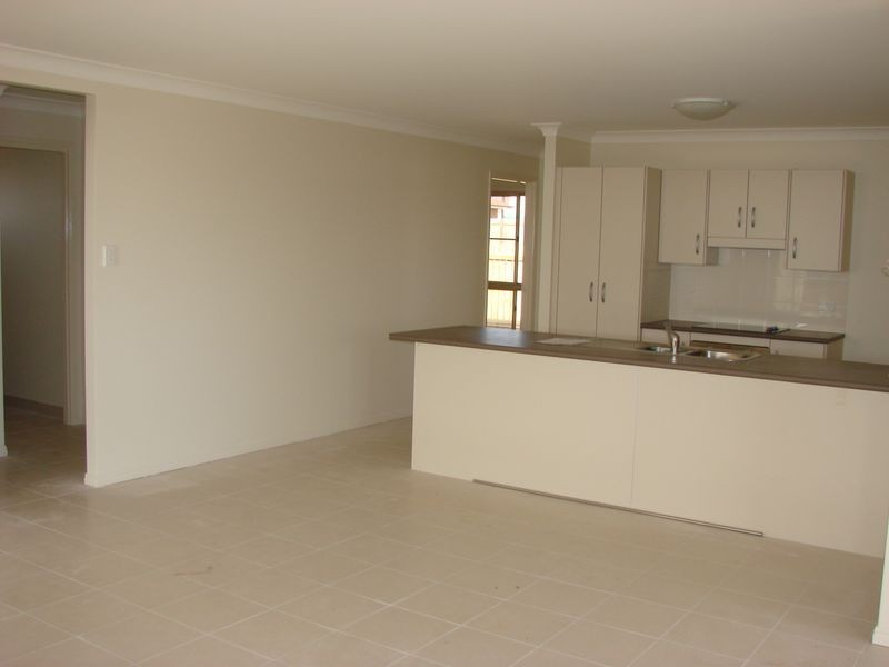 21 Joseph Street, Gracemere QLD 4702