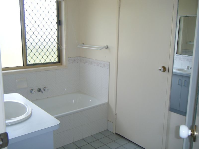 3 Roy Place, Gracemere QLD 4702