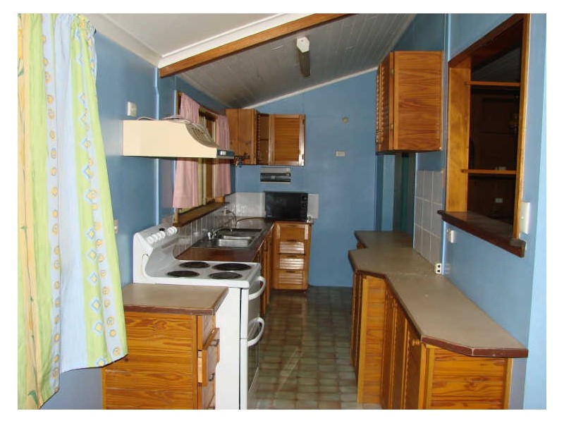 29 Thompson Ave, Mount Morgan QLD 4714