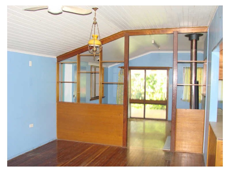 29 Thompson Ave, Mount Morgan QLD 4714