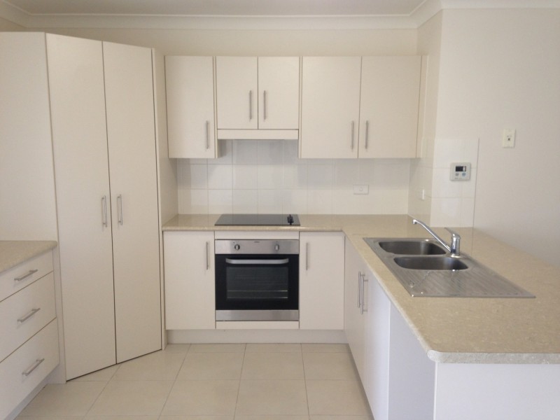 44 Lucas Street, Gracemere QLD 4702