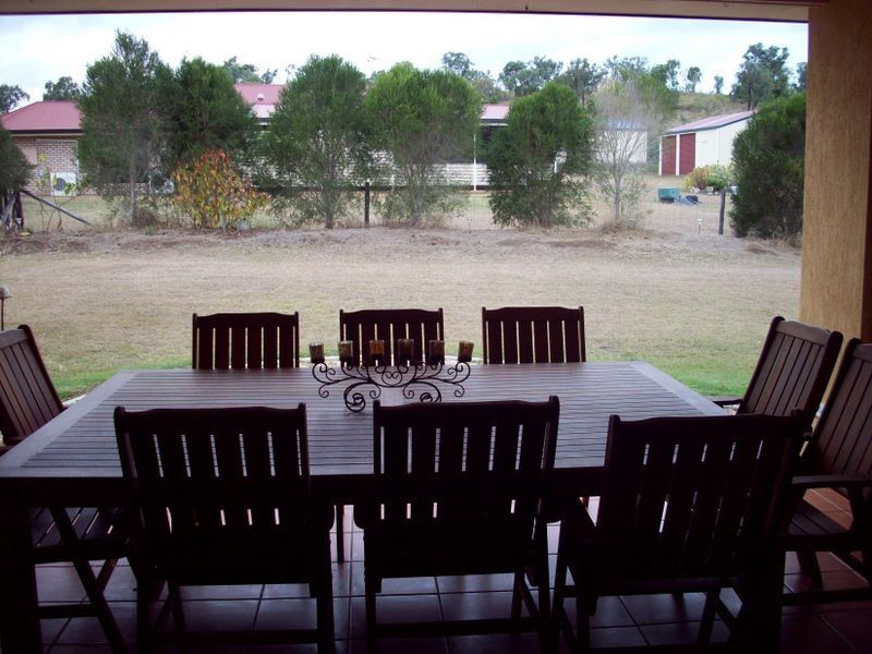 8 Mark Acton Close, Rockyview QLD 4701