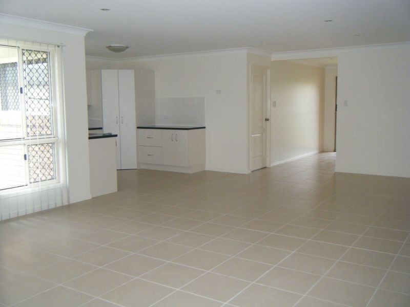 54 Lucas Street, Gracemere QLD 4702