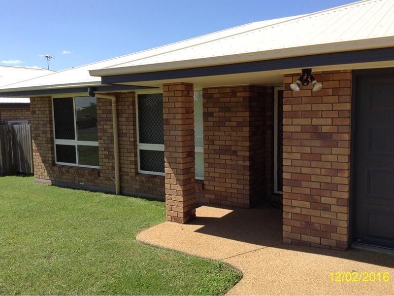 54 Lucas Street, Gracemere QLD 4702