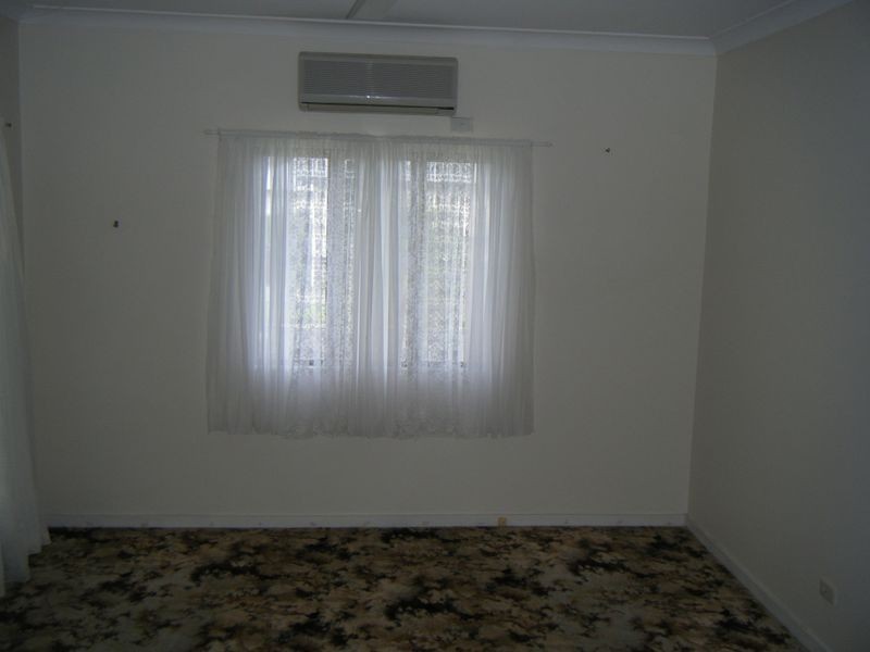 44 Luck Ave, Wandal QLD 4700