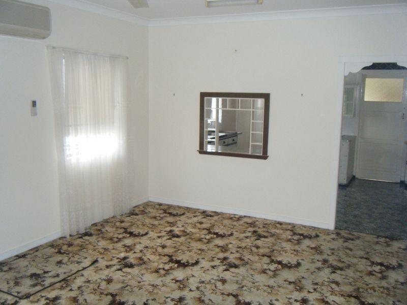 44 Luck Ave, Wandal QLD 4700