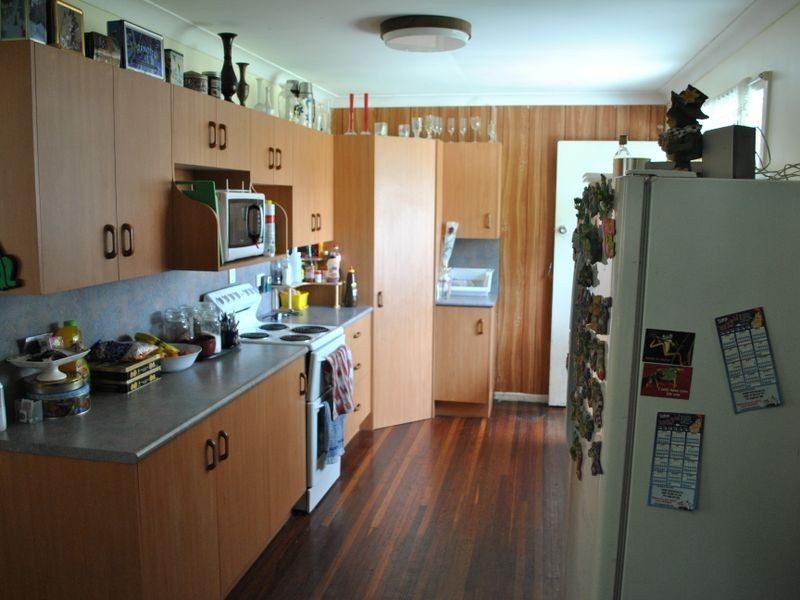 52 Gray Street, Park Avenue QLD 4701