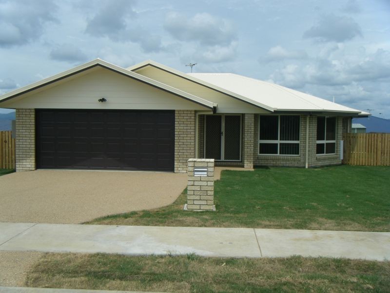 32 Lucas Street, Gracemere QLD 4702