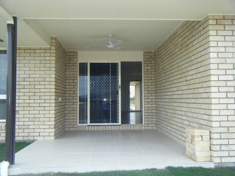 32 Lucas Street, Gracemere QLD 4702