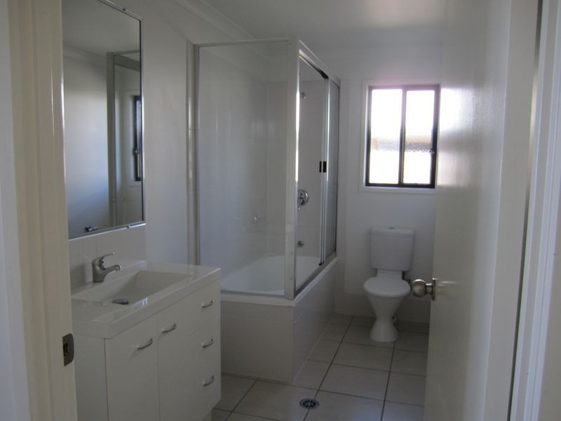 7 Angela Court, Gracemere QLD 4702