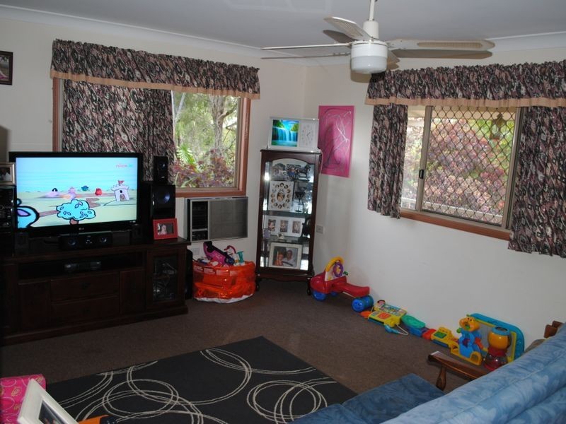 13 Cowan Street, Gracemere QLD 4702