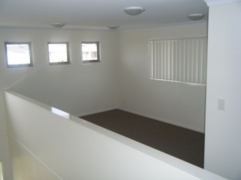 16 Chatterton Boulevard, Gracemere QLD 4702