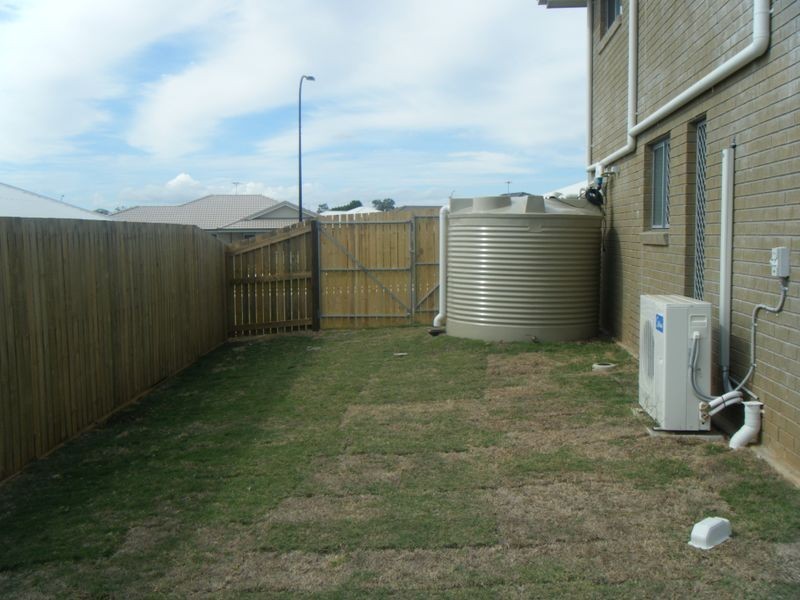 16 Chatterton Boulevard, Gracemere QLD 4702