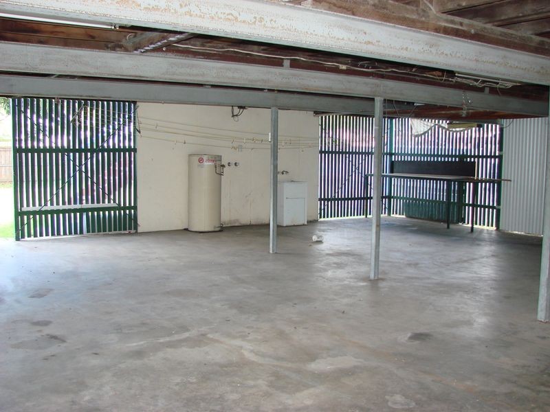 108 West St, Allenstown QLD 4700