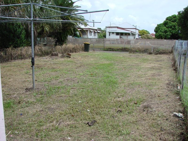 356 East St, Depot Hill QLD 4700