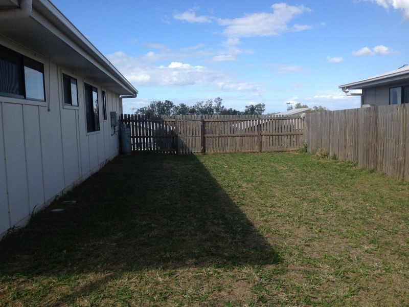 11 Viney Street, Gracemere QLD 4702
