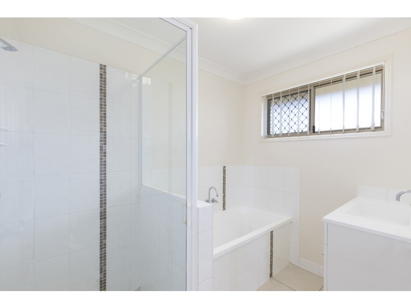 17 Emery Street, Gracemere QLD 4702