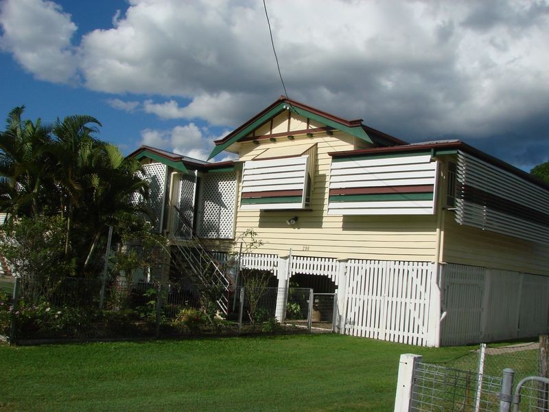 296 Pine Street, Berserker QLD 4701