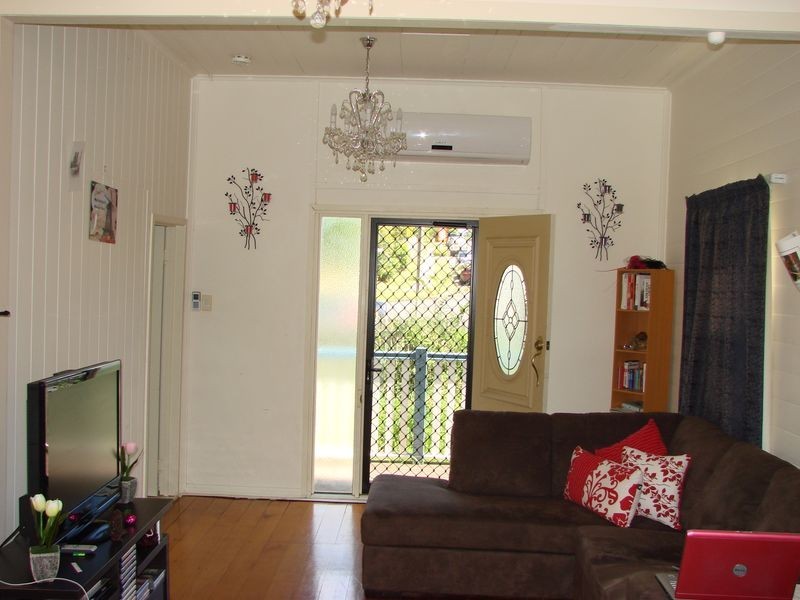 12 Rundle Street, Wandal QLD 4700