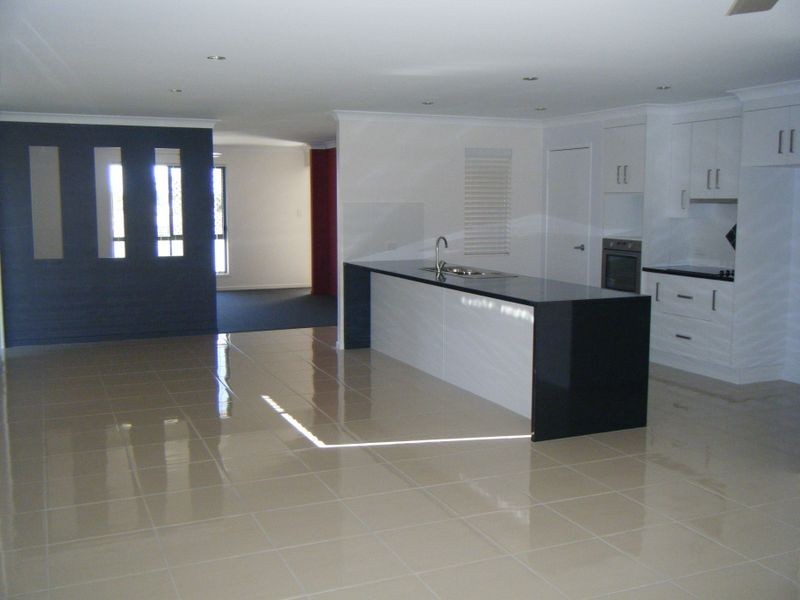 31 Broadhurst Drive, Gracemere QLD 4702