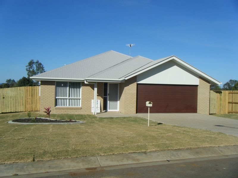 14 Violet Drive, Gracemere QLD 4702