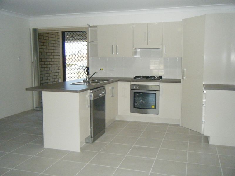 16 Webster Street, Gracemere QLD 4702