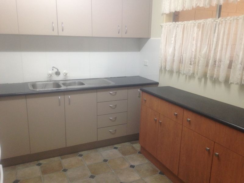 1/257 Hook Street, Berserker QLD 4701