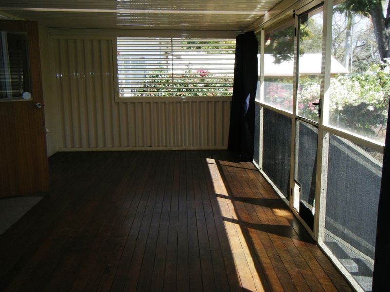 106 Park Street, Park Avenue QLD 4701