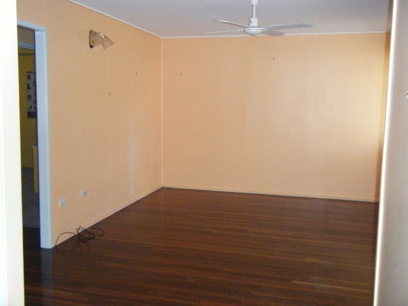 106 Park Street, Park Avenue QLD 4701