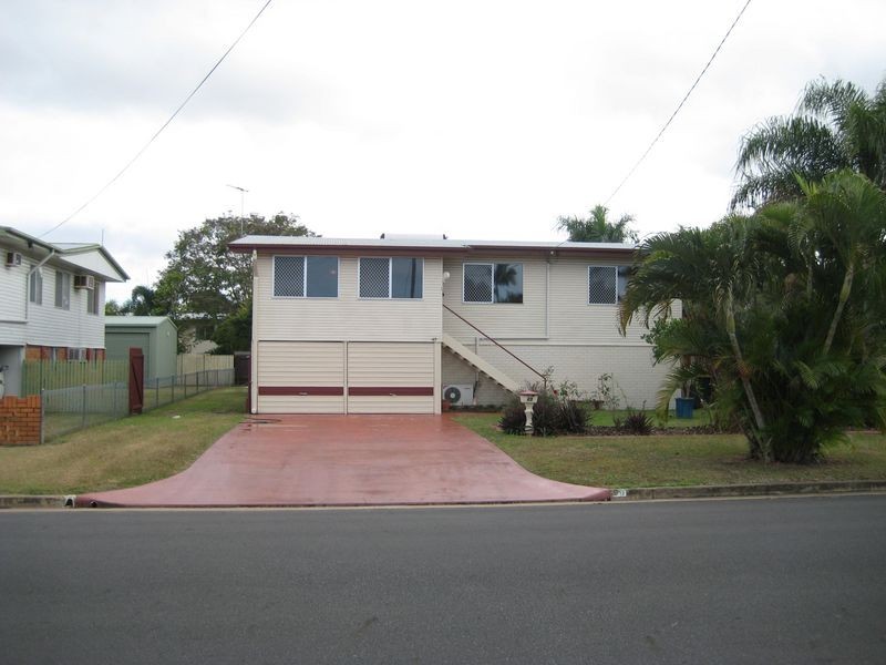 49 Menzies Street, Park Avenue QLD 4701
