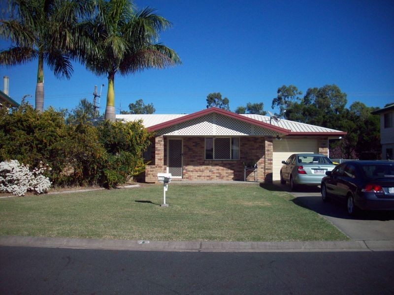8 Bean Avenue, Parkhurst QLD 4702