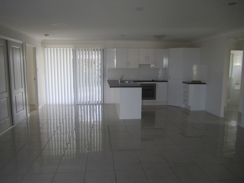 24 Audrey Drive, Gracemere QLD 4702