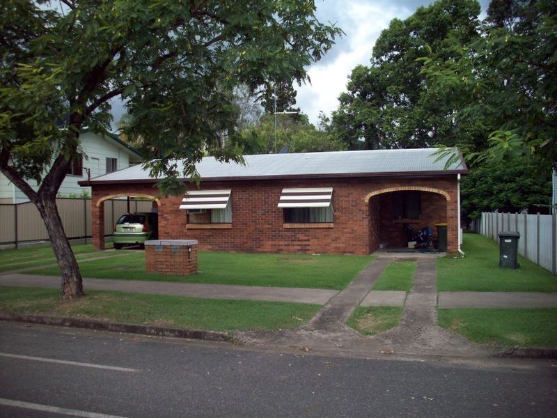 1 & 2/320 Dean Street, Frenchville QLD 4701