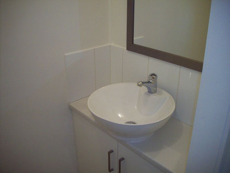 2/17 Nicholson Street, Allenstown QLD 4700