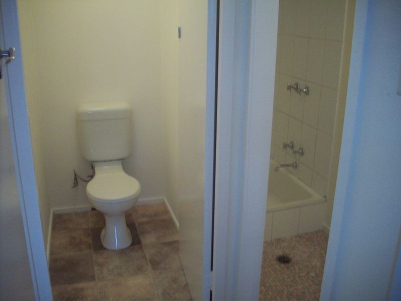 2/17 Nicholson Street, Allenstown QLD 4700